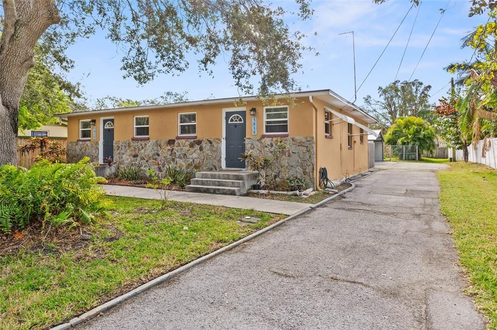 For Sale: $599,000 (3 beds, 2 baths, 1520 Square Feet)