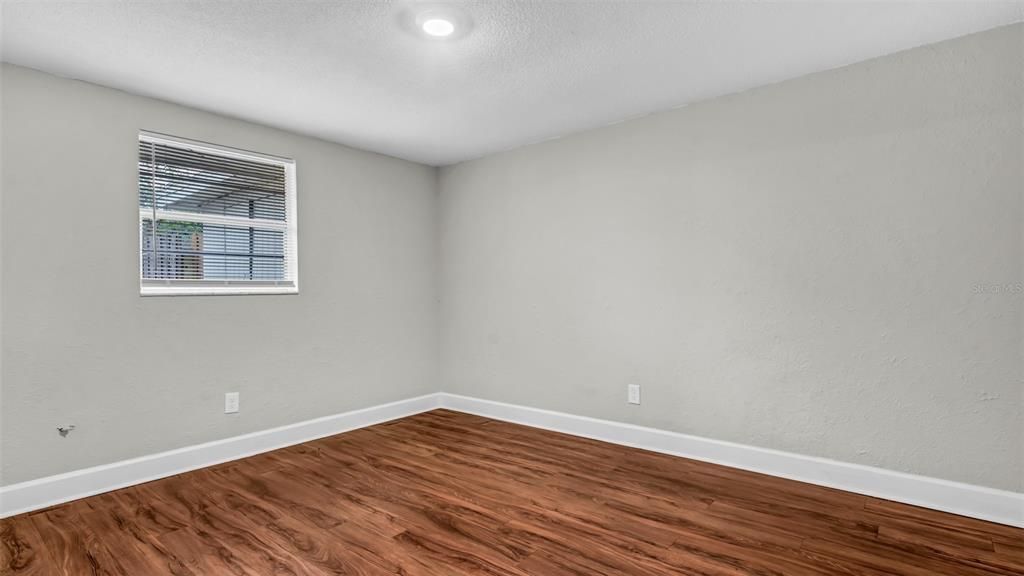 For Rent: $1,525 (2 beds, 1 baths, 850 Square Feet)