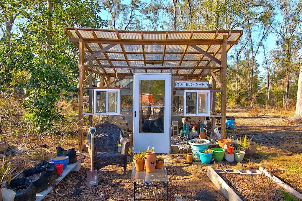 Greenhouse Front