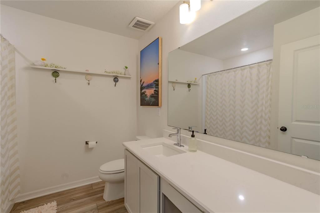 For Sale: $398,000 (4 beds, 2 baths, 1983 Square Feet)