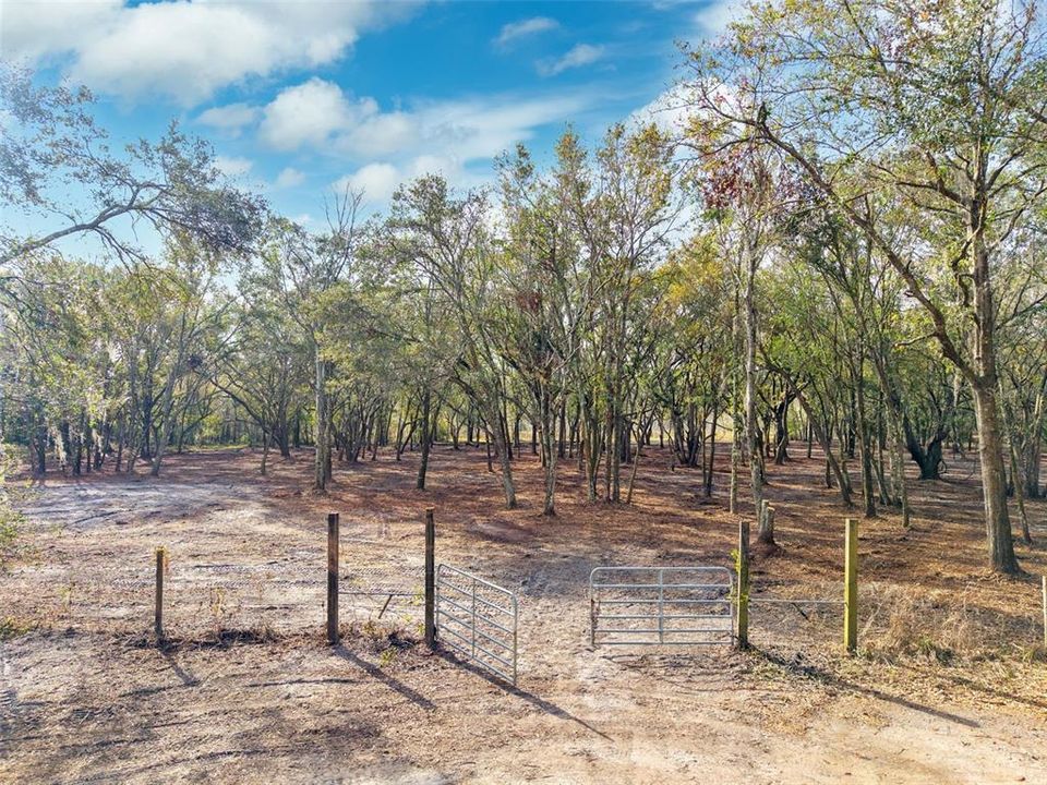 En Venta: $480,000 (9.73 acres)