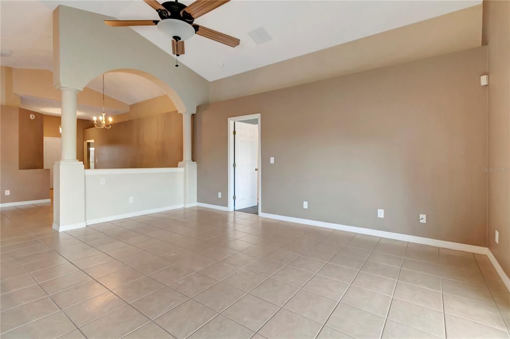 For Sale: $269,500 (4 beds, 2 baths, 1808 Square Feet)