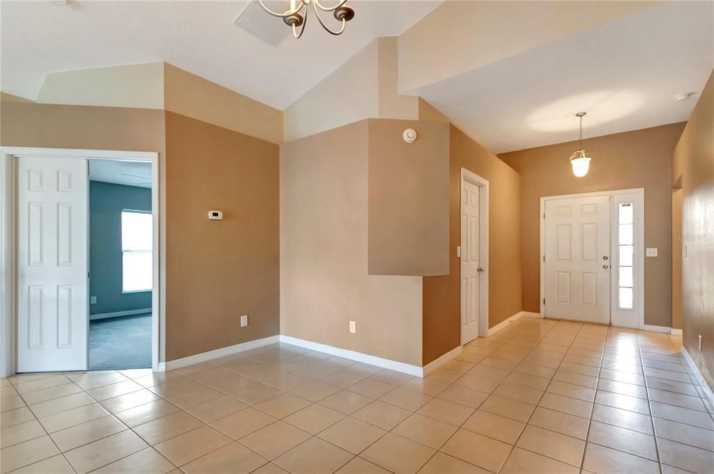 For Sale: $269,500 (4 beds, 2 baths, 1808 Square Feet)