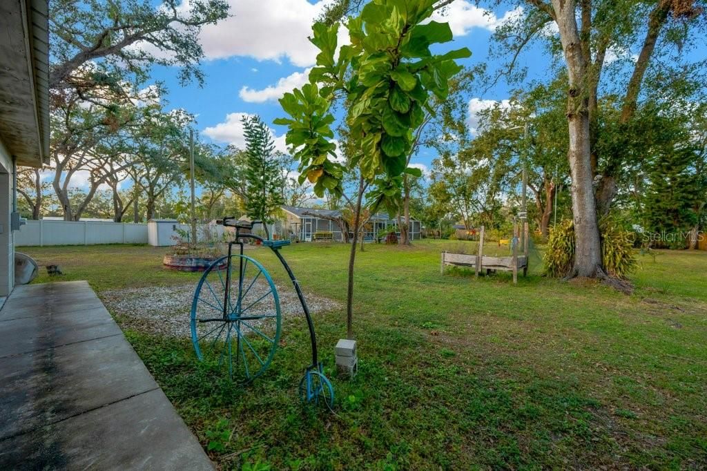 For Sale: $600,000 (3 beds, 2 baths, 1675 Square Feet)