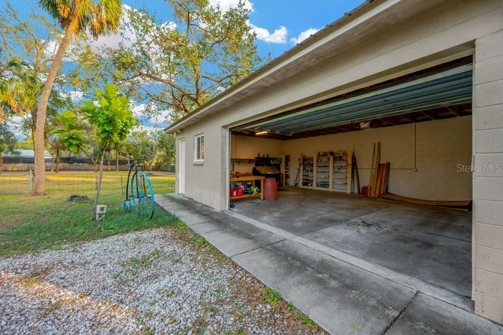 For Sale: $600,000 (3 beds, 2 baths, 1675 Square Feet)