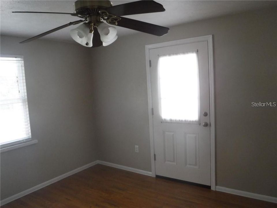 3RD BEDROOM W/ SEPARATE ENTRANCE