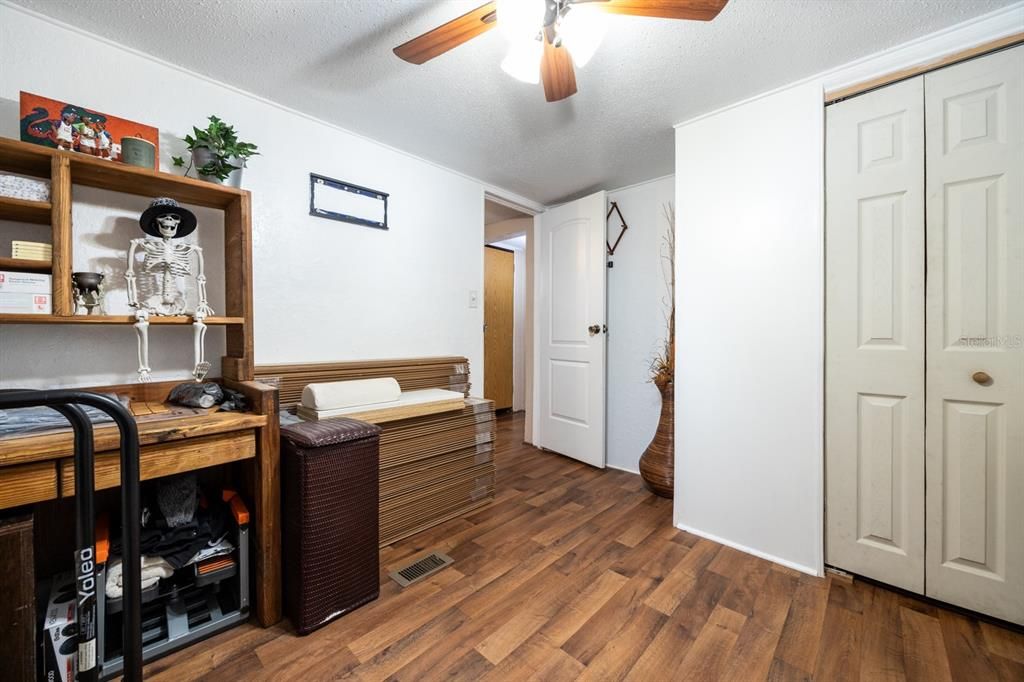 For Sale: $150,000 (3 beds, 2 baths, 1152 Square Feet)