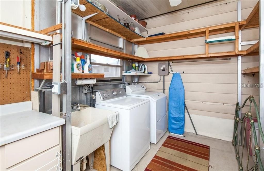 storage with laundry