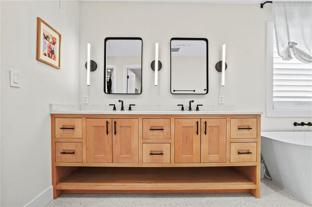 large vanity with great lighting