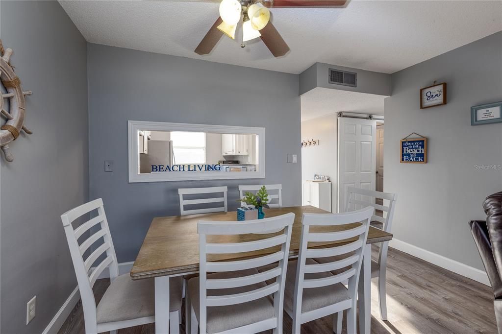 dining area with seating for six