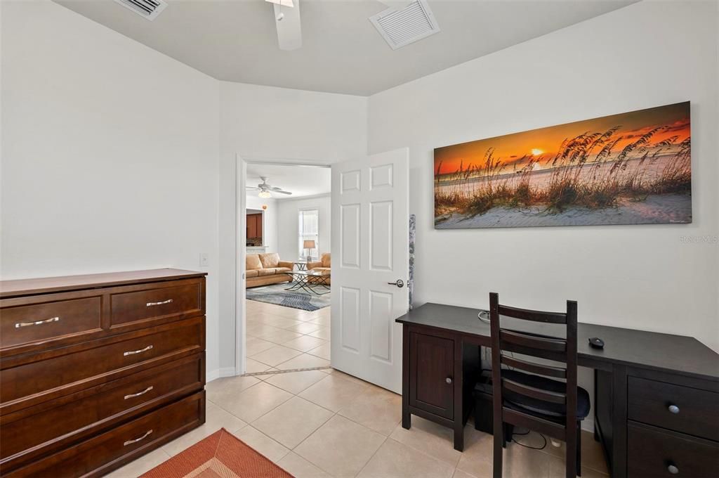 For Sale: $449,000 (2 beds, 2 baths, 1702 Square Feet)