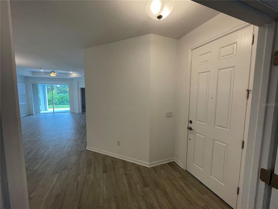 For Rent: $2,800 (2 beds, 2 baths, 1475 Square Feet)