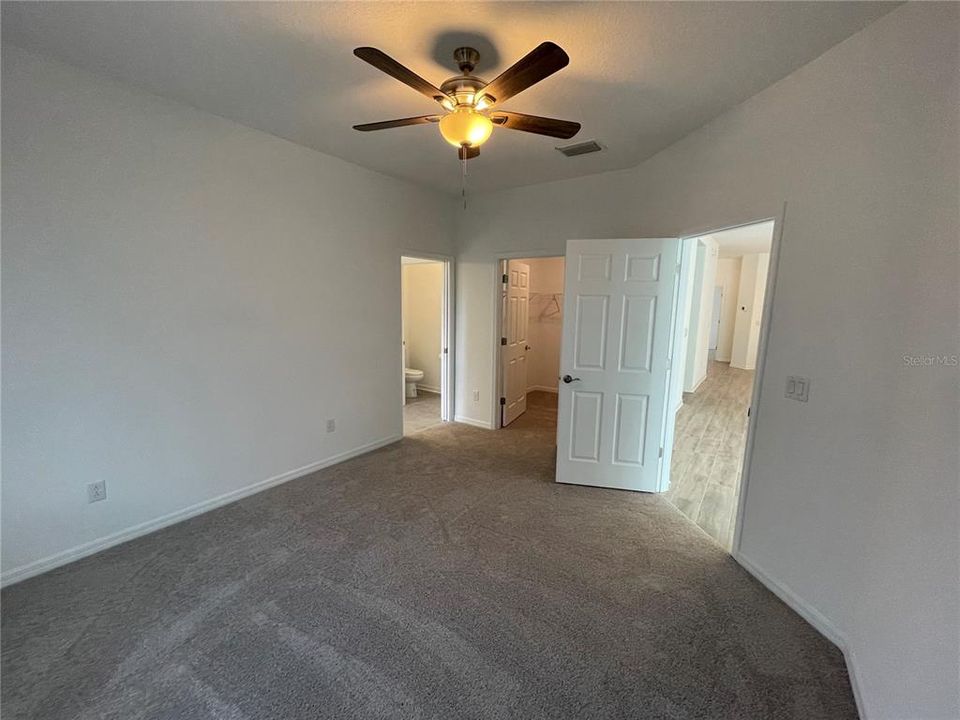 For Rent: $2,800 (2 beds, 2 baths, 1475 Square Feet)