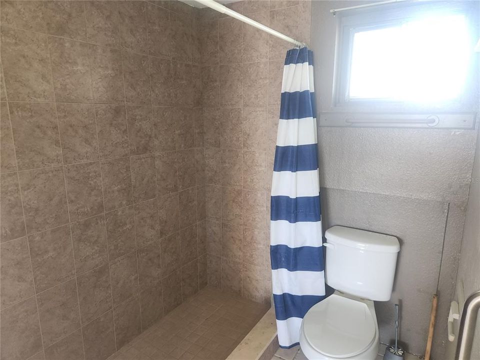 出租: $1,000 (1 贝兹, 1 浴室, 500 平方英尺)