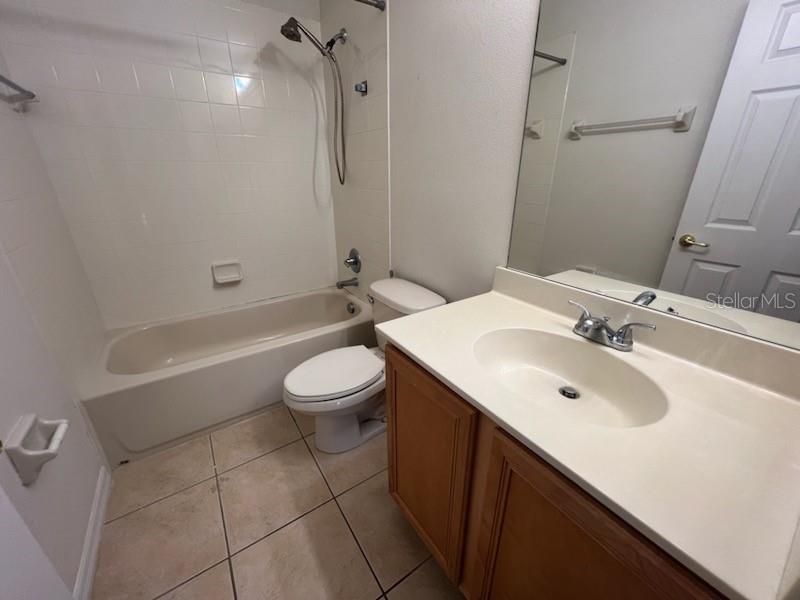 For Rent: $2,000 (3 beds, 2 baths, 1409 Square Feet)