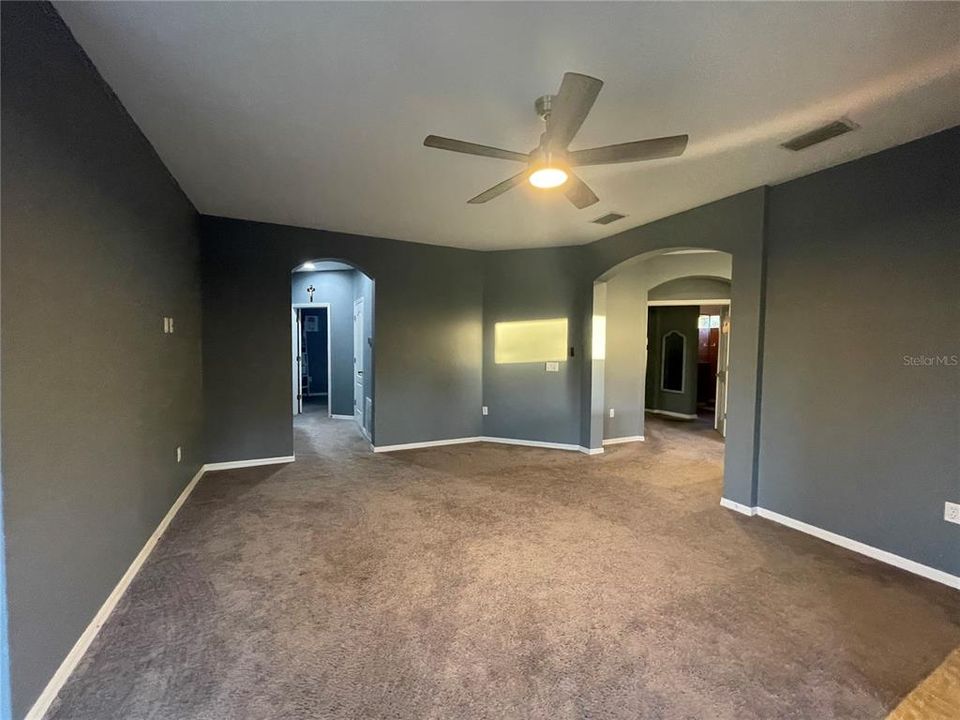 For Rent: $3,600 (5 beds, 3 baths, 3074 Square Feet)