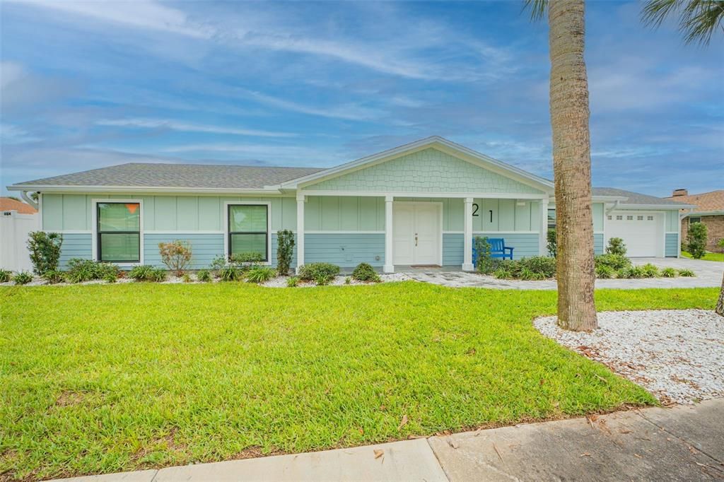 For Sale: $875,000 (3 beds, 3 baths, 2332 Square Feet)