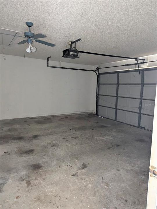 garage in approximately 18x18 feet