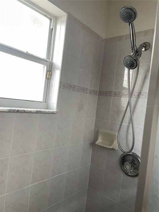 В аренду: $1,950 (3 спален, 2 ванн, 1089 Квадратных фут)