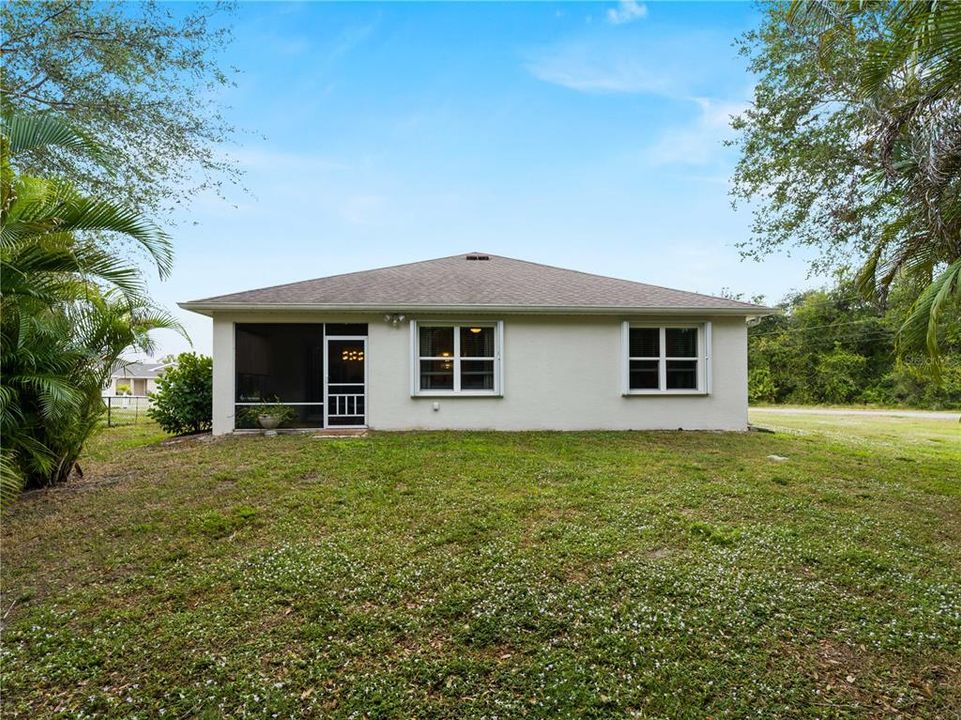 For Sale: $375,000 (4 beds, 2 baths, 1846 Square Feet)