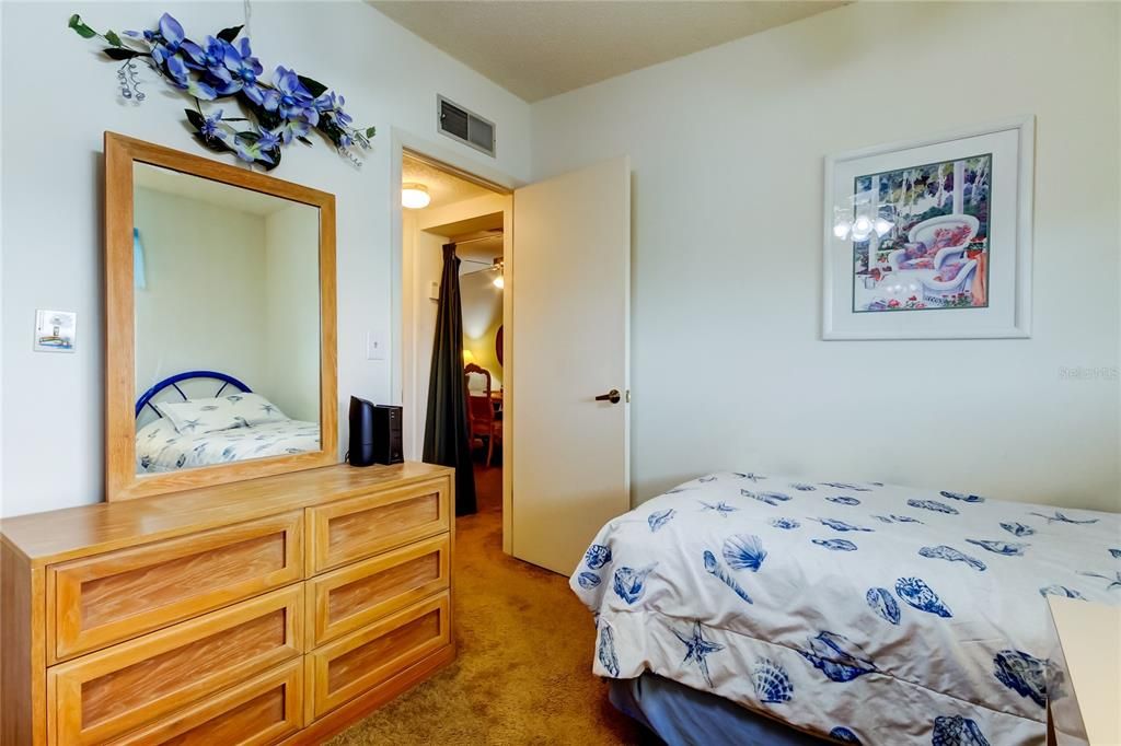 45.  Guest Bedroom (10.2' x 11.10') is On West Wall.. Features Large Walk In Closet & 2 Cool Twin Beds for Guests!.