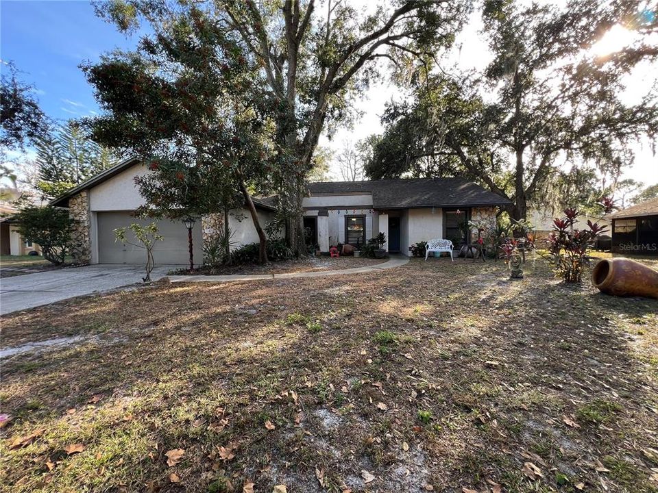 For Sale: $315,000 (3 beds, 2 baths, 1516 Square Feet)