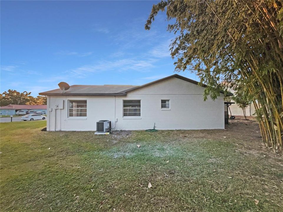 For Sale: $385,000 (4 beds, 2 baths, 1548 Square Feet)