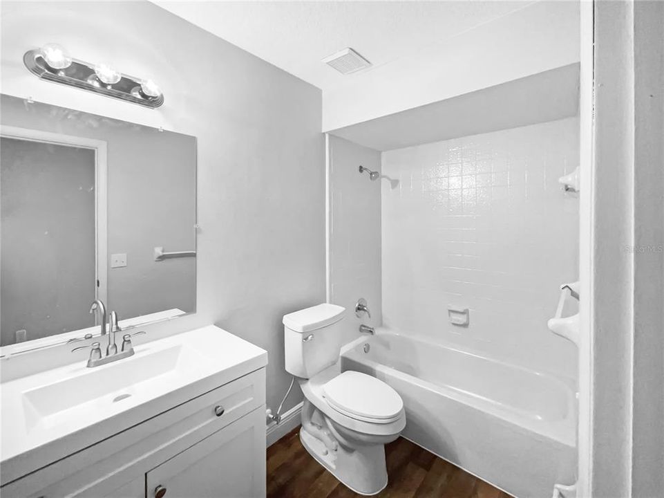 For Sale: $385,000 (4 beds, 2 baths, 1548 Square Feet)