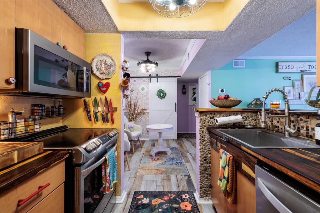 Kitchen/Dining Room