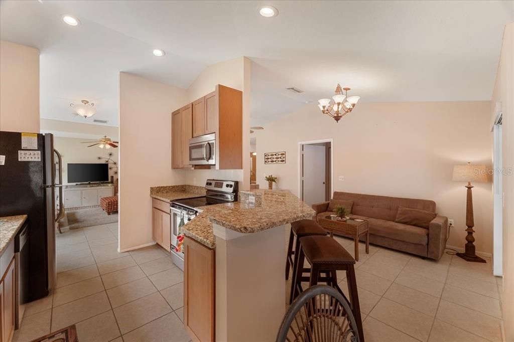 For Sale: $300,000 (2 beds, 2 baths, 1340 Square Feet)