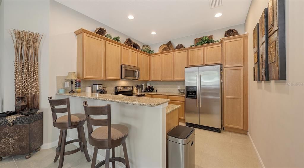 Kitchen with a Breakfast Bar