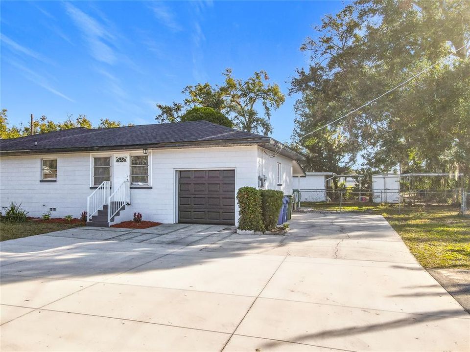 For Sale: $359,900 (3 beds, 2 baths, 1088 Square Feet)