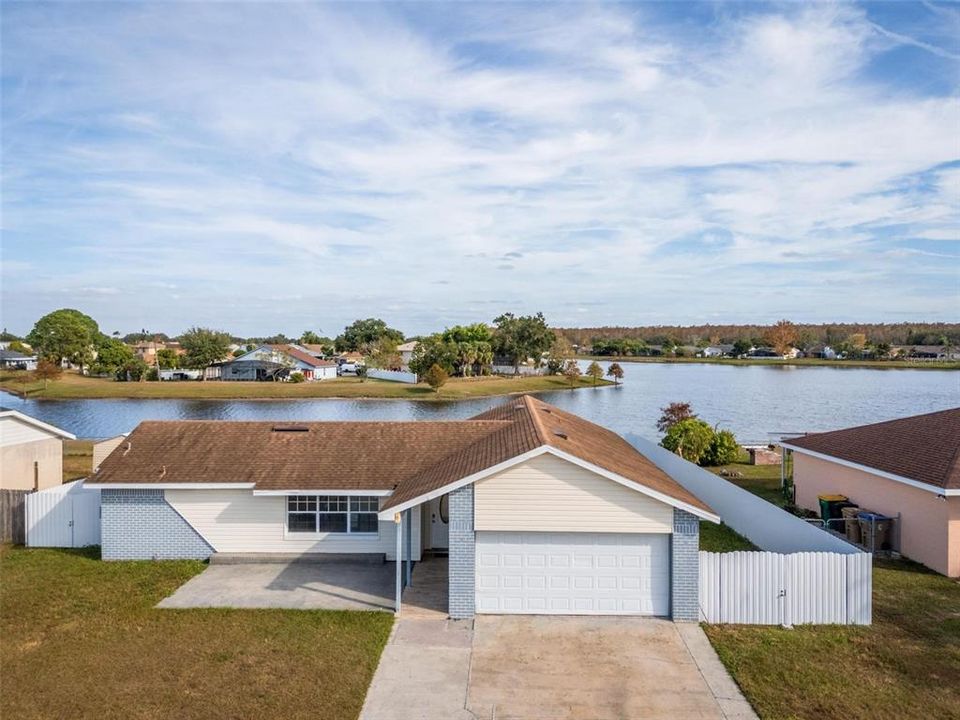 For Sale: $325,000 (3 beds, 2 baths, 1404 Square Feet)