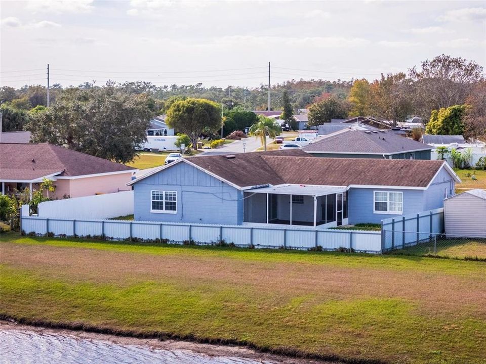 For Sale: $325,000 (3 beds, 2 baths, 1404 Square Feet)