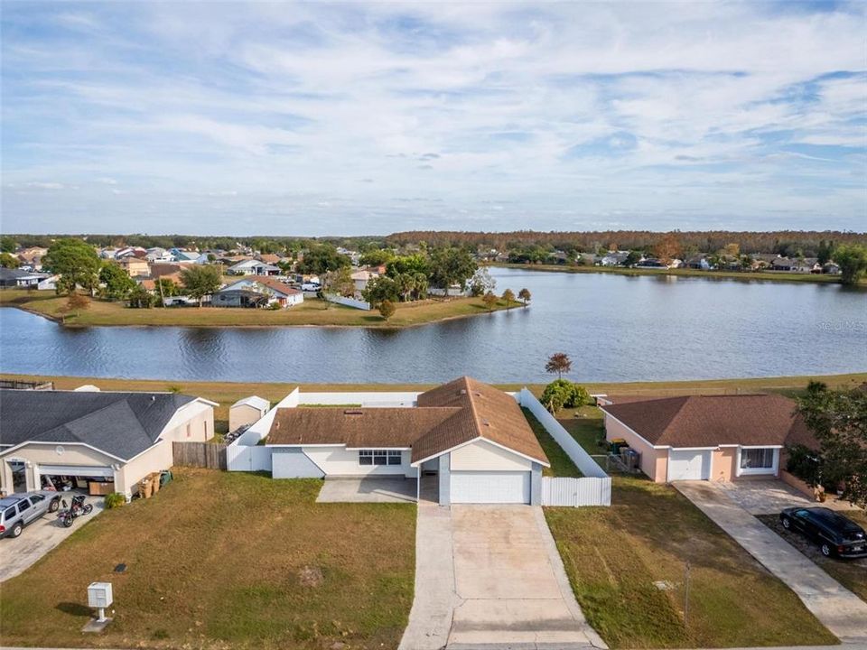 For Sale: $325,000 (3 beds, 2 baths, 1404 Square Feet)