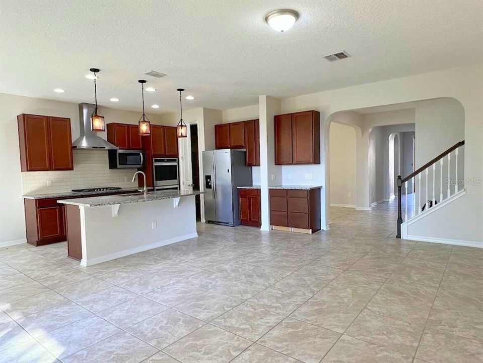 Active With Contract: $3,300 (4 beds, 3 baths, 2808 Square Feet)