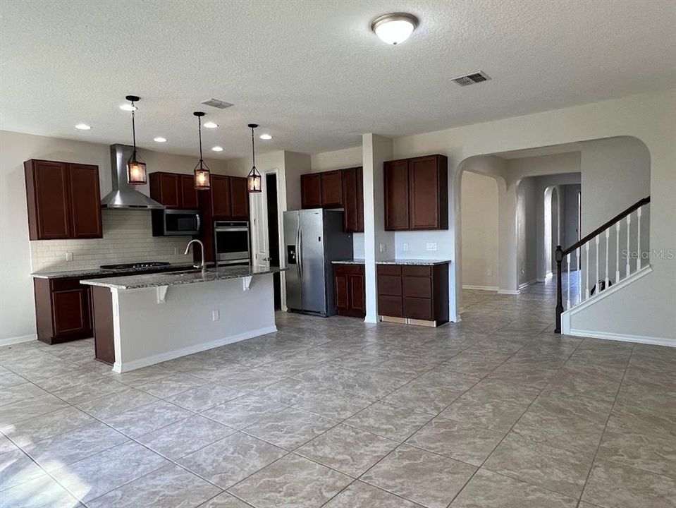 Active With Contract: $3,300 (4 beds, 3 baths, 2808 Square Feet)