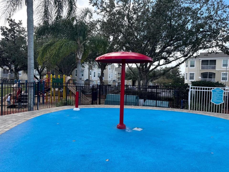 Community splash pad