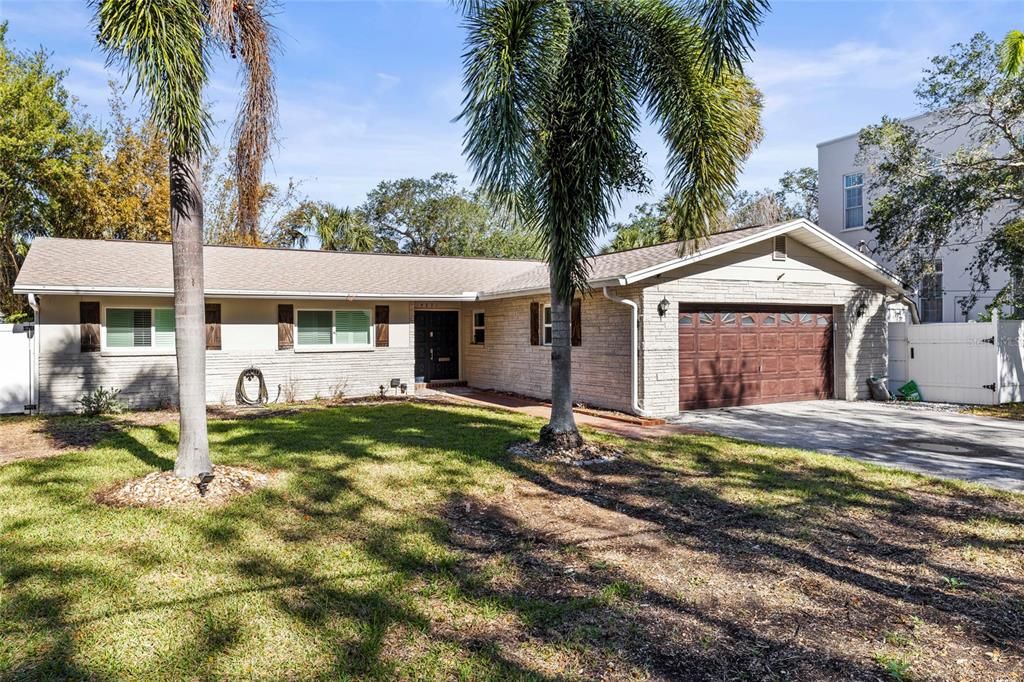 For Sale: $690,000 (3 beds, 2 baths, 1644 Square Feet)