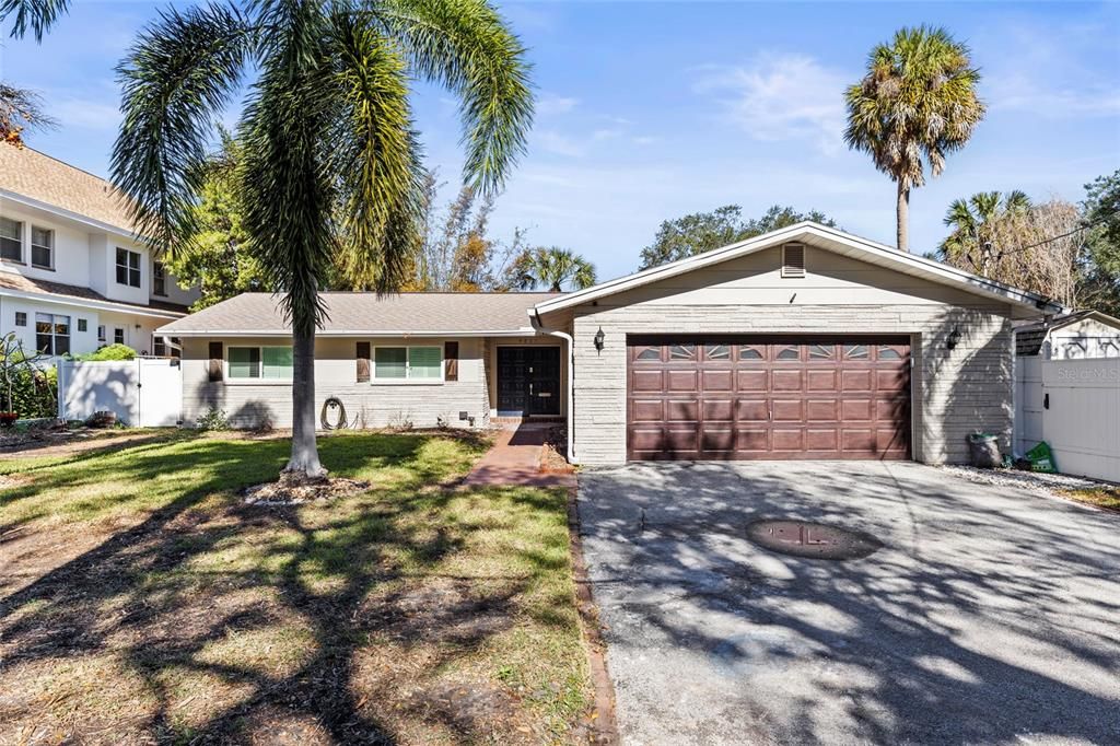 For Sale: $690,000 (3 beds, 2 baths, 1644 Square Feet)