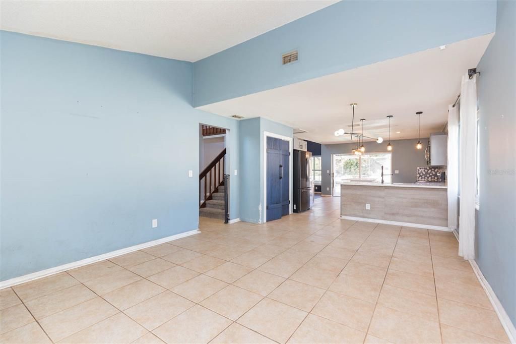 For Sale: $450,000 (4 beds, 2 baths, 2044 Square Feet)