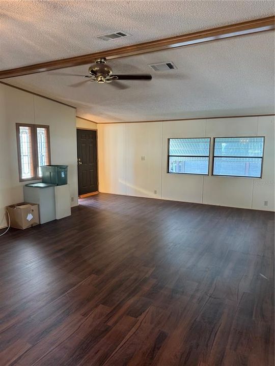 For Sale: $110,000 (2 beds, 2 baths, 1200 Square Feet)