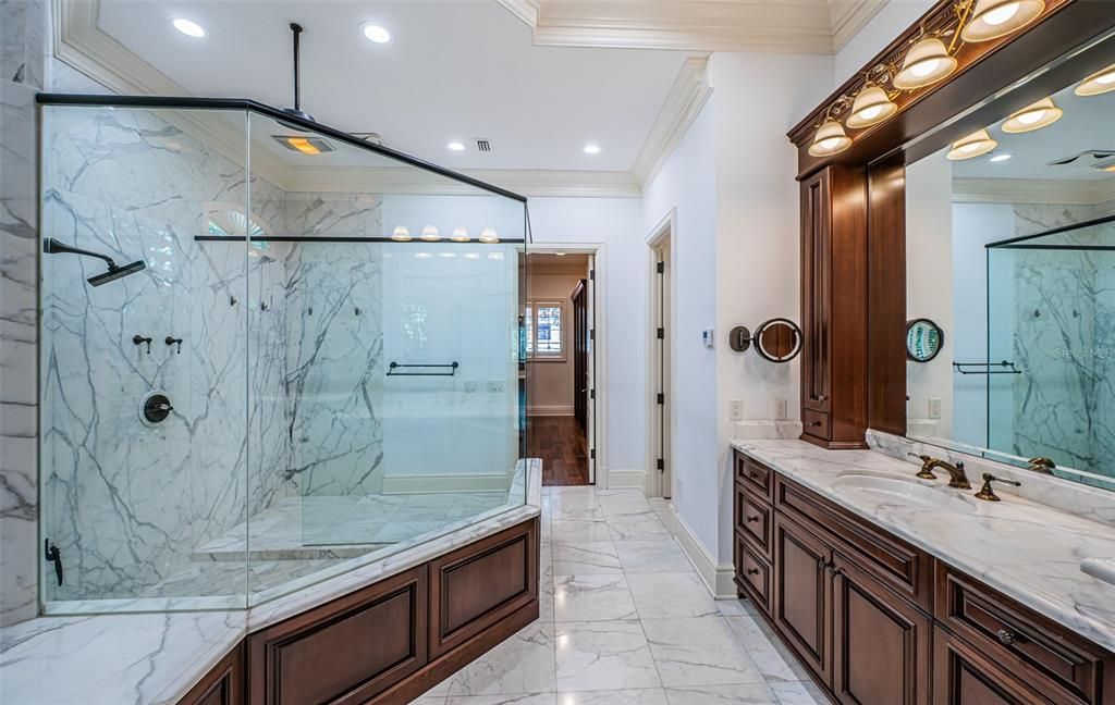 待售: $7,490,000 (5 贝兹, 5 浴室, 8068 平方英尺)