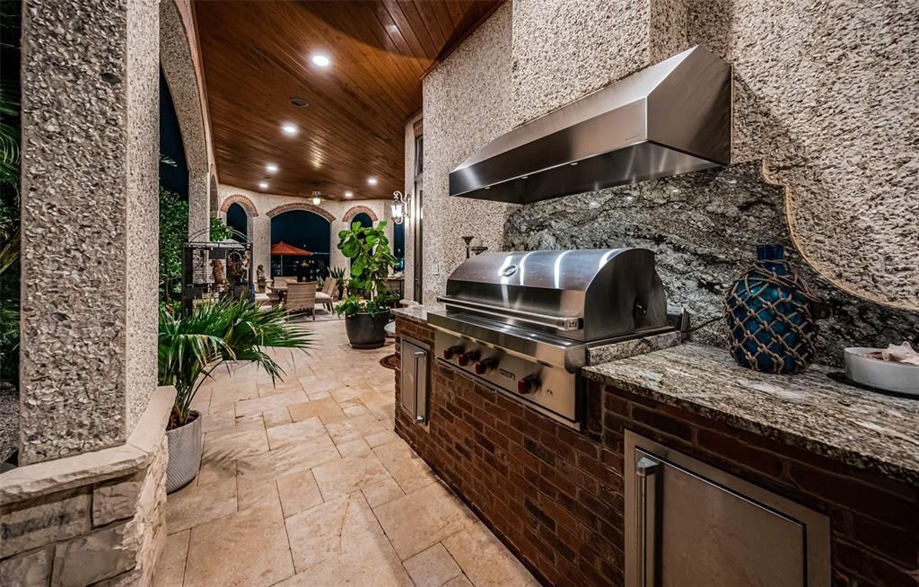 待售: $7,490,000 (5 贝兹, 5 浴室, 8068 平方英尺)