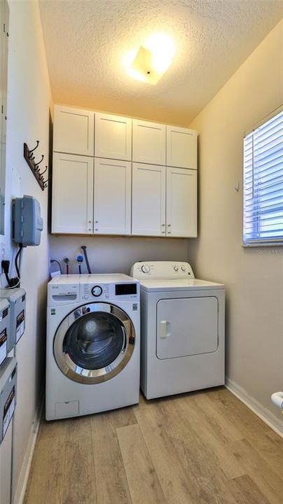 Spacious Indoor Laundry Room w/Washer/Dryer