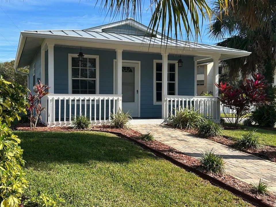 Guest House Front Yard and Covered Porch