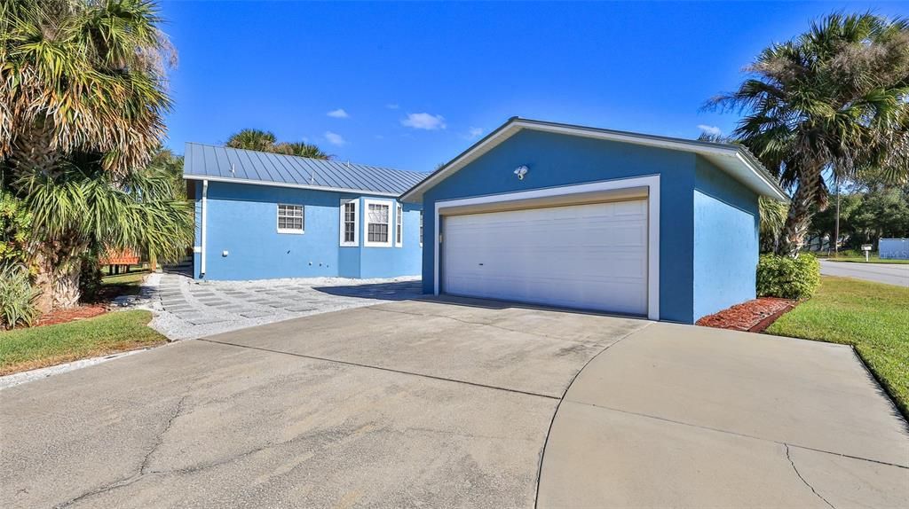 Driveway to Garage off Saxon Drive