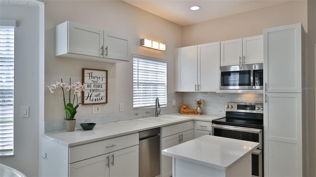 Kitchen w/SS Appliances