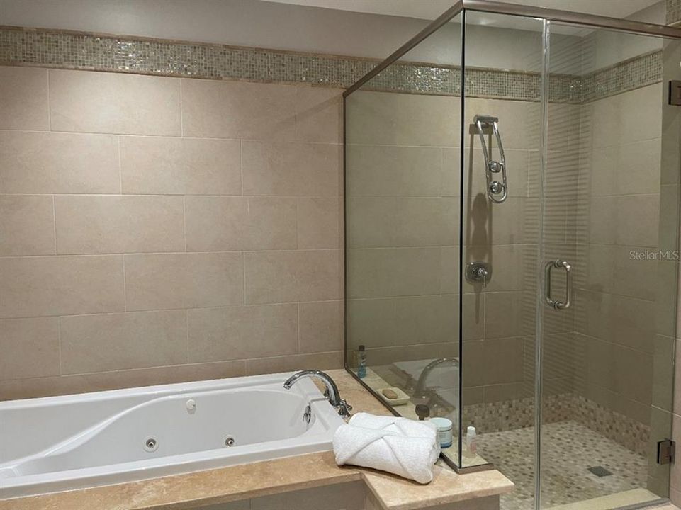 For Rent: $13,000 (2 beds, 3 baths, 1658 Square Feet)