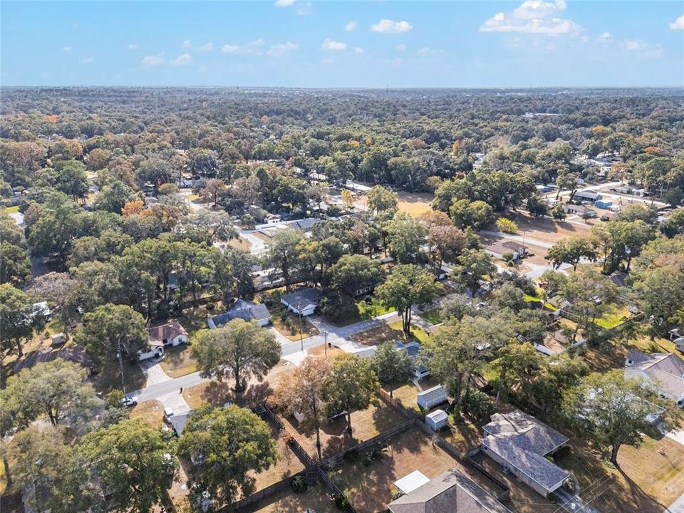 For Sale: $300,000 (3 beds, 2 baths, 1638 Square Feet)